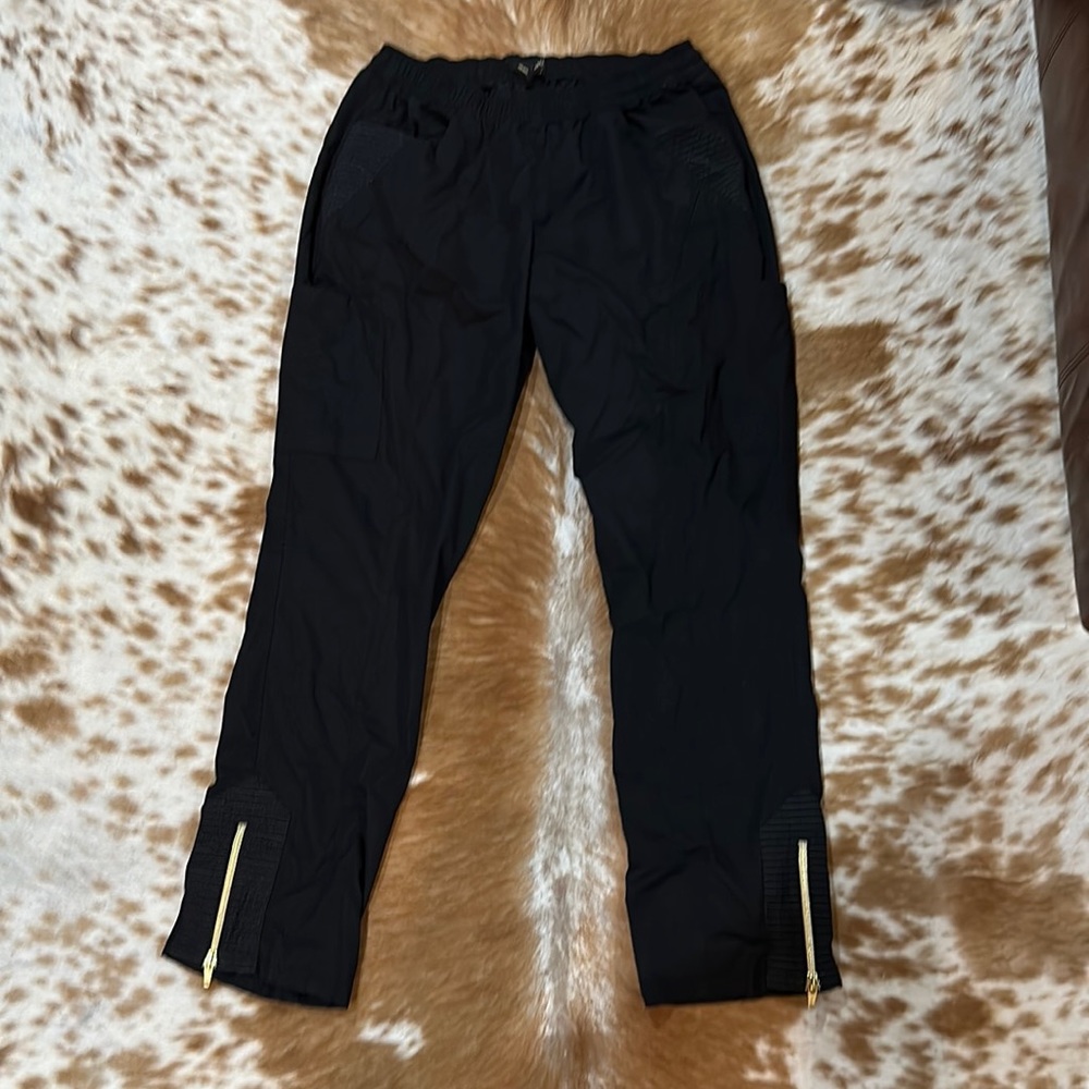 Jaanuu Moto straight leg scrub pants.